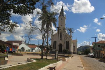 Viagem de Versys pelos caminhos do sul de Minas