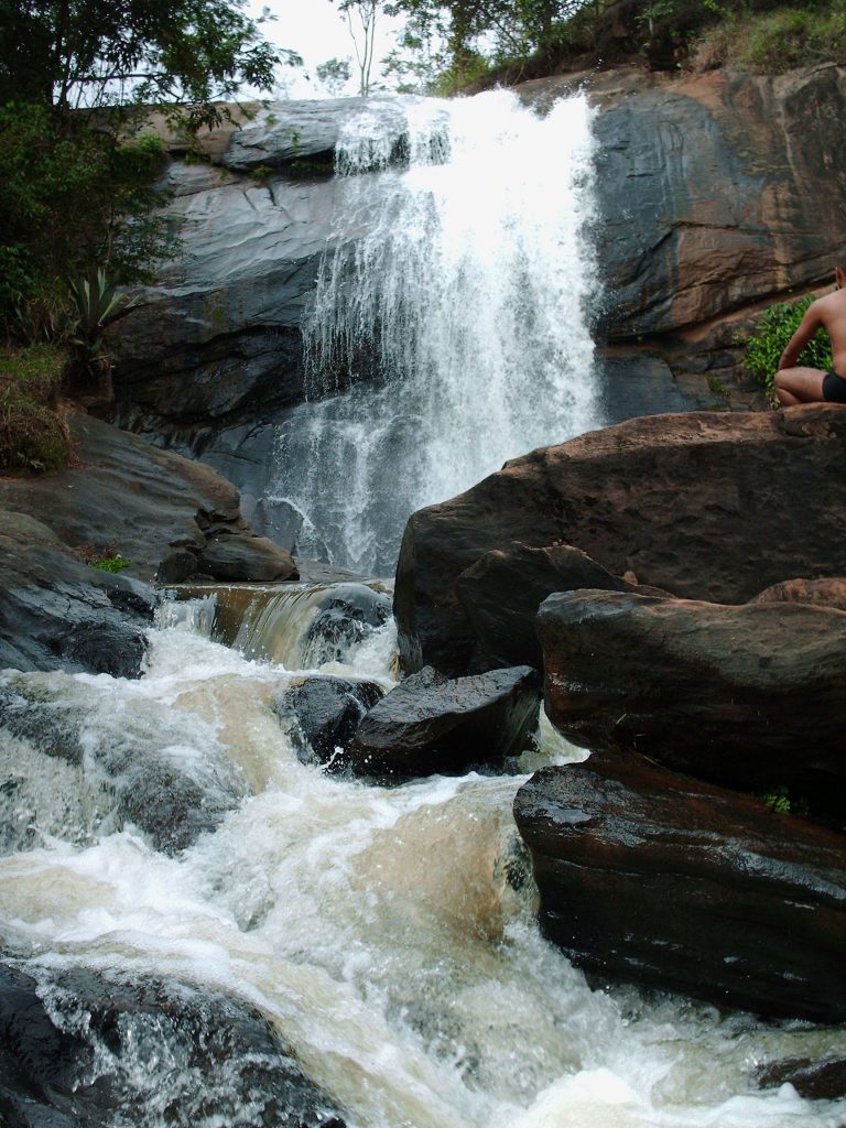 Viagem de Versys pelos caminhos do sul de Minas